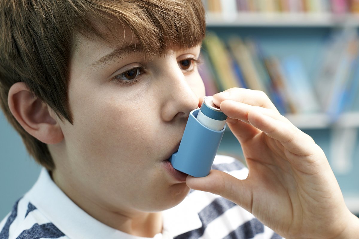 Poika inhaloi astmalääkkeen, INGIMAGE