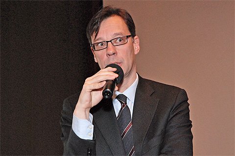 , Merikallio äänessä Lääkekorvaustyöryhmän väliraportin julkistustilaisuudessa 15.2.2012. Kuva Erkki Kostiainen