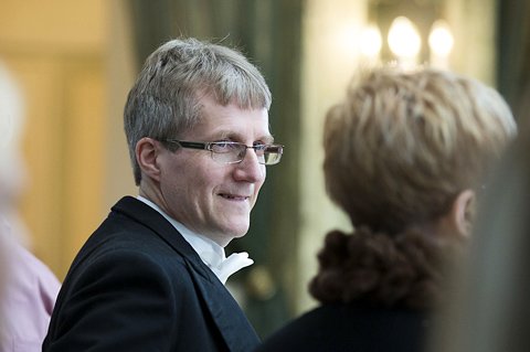 MAURI RATILAINEN, PharmaServicen Risto Suominen kuoroharjoituksissa marraskuussa 2012.
