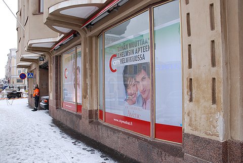 , KUVA: INKERI KOSKELA
Willhelmsin apteekki löysi uudet tilat Kaartinkaupungista helmikuussa 2011, kun vuokrasopimus Pohjolan talosta Aleksanterinkadulta oli irtisanottu syksyllä 2010 kauppakeskus Kluuvin remontin takia.